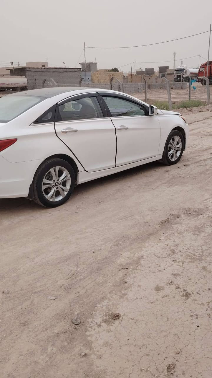 السلام عليكم
سوناته للبيع موديل ٢٠١١ السياره فول مواصفات ماعدا البصمه السياره بيه صبغ عام رقم سليمانيه انكليزي تحويل ثاني يوم شرط المالك ابغداد السعر ٨٥وبيه مجال 

للاستفسار على رقم الهاتف
***********
