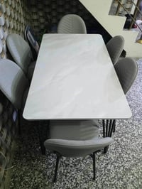 ميز طعام • جديد • الزعفرانية