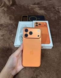 آيفون XR • محور ١٧