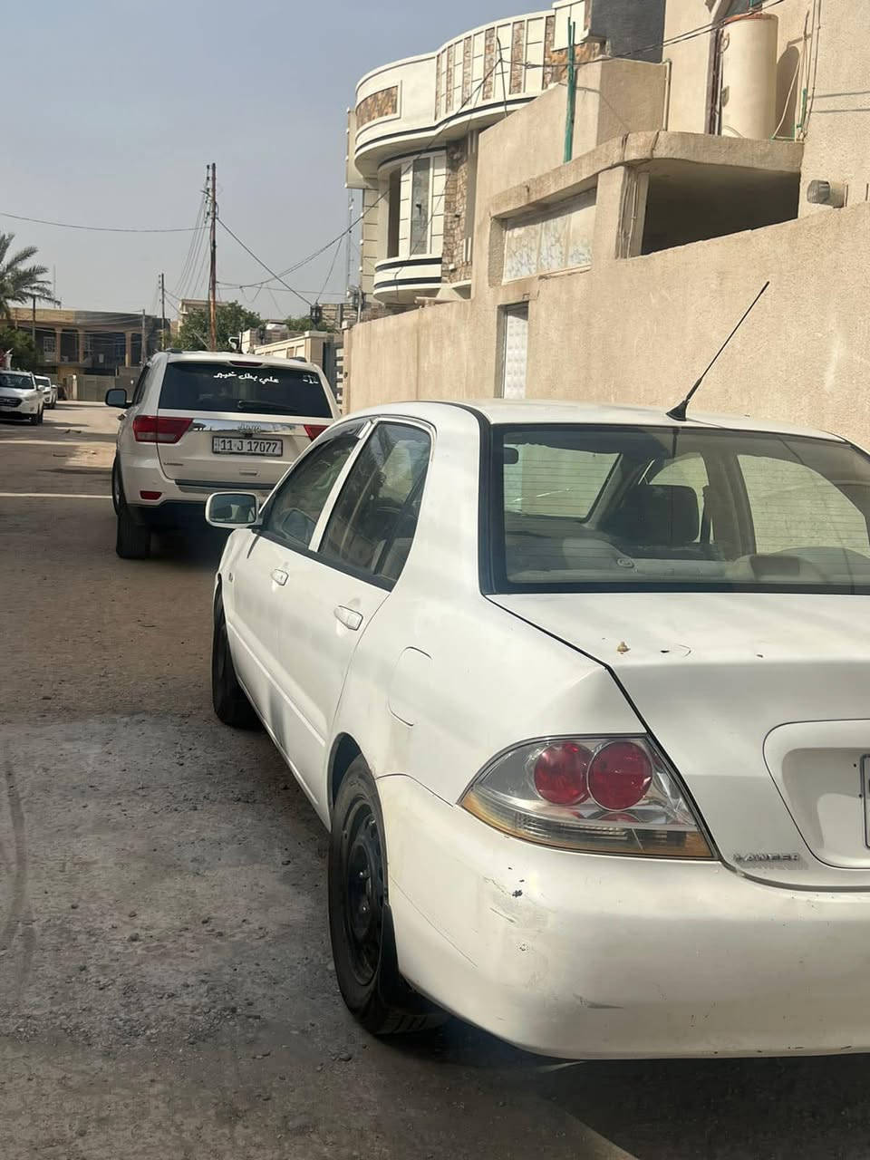 السلام عليكم جميعاً 
لانسر بومة
٢٠٠٩ 
مكينة ٢٠٠٠ كير ومكينة خير من الله 
تبريد منظومه جديده  تدفئة خير من الله
تخم تاير جديد
سياره مفوله تاخذها وتندعيلي 
بيها بنيد مبدل وجاملغ الامامي فقط بارد مو حيل معدل 
مكفوله من الصبغ 
السعر ٧٠$ وبي مجال حك الجيه 
***********
