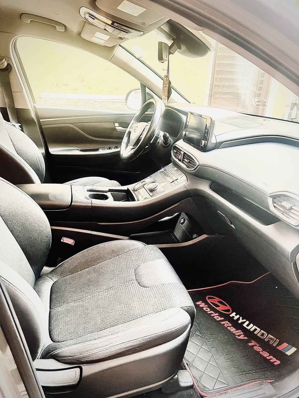 سنتافيا 2022 لون سمنتي مميز وارد امريكي كلين بدون ضرر فقط شخطين بالباب على گد اصبع رقم اربيل
المواصفات : 
محرك GDI سعة 2500
رادار امامي 
رادار خلفي 
رادار جانبي 
أشارة بالمري
كامرة خلفية 
نظام اوتو هولد 
نظام اوتو ستوب
ثلاث أنظمة قيادة 
نظام النقطة العمياء 
نظام تحديد المسار 
مثبت سرعة يتتبع السيارة الأمامية
اضاءة ترحيب عند اقتراب السائق من السيارة 
شاشة تدعم كار بلي واندرويد اوتو كيبل او بدون كيبل 
منفذين USB امامي ومنفذين خلفي 
تبريد امامي خلفي 
تدفئة كشنات 
السيارة نظيفة وجاهزة مكينة وگير
السيارة ماشية 100 الف كم

 العنوان بغداد
السعر 235 ورقة وبيها مجال ان شاء الله للاستفسار الاتصال على الرقم ***********
