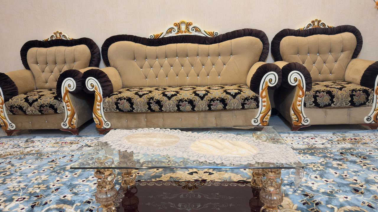 للبيع تخم حطاطه قنفات عدد ٢ وكراسي عدد ٦ ستخدام قليل معا طبلات سيت زجاج ثقيل سعر مليون و١٠٠


**إذا كنت صاحب هذا الإعلان وتريد حذفه لأي سبب، رجاءا أرسل رسالة إلى الدعم الفني**