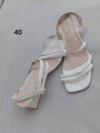 تخفيضات العيد • توصيل مجاني • خصم ١٠٪