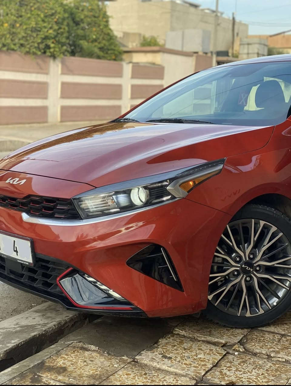 كيا فورتي GT LINE 2023
رقم اربيل 

المواصفات

تشغيل عن بعد

تحكمات ستيرن 

تحديد مسار

رادار جانبي 

بصمة تشغيل مع بصمة ابواب 

لايت لد 

بك لايت لد 

توقف ذاتي

اضواء ترحيب عند الاقتراب

ستيرن رياضي حرف (D)

 ثلاث وضعيات قيادة Mode Drive (نورمل + سمارت + سبورت)

شاشة كبيرة  8 انج + GPS+ بوصله + كامره خلفية دواره 

محرك 2000 دوش المرغوب

الضرر جاملغ  خلفي وباب خلفي الباب مبدل والجاملغ تعديل ضرر خفيف

ماشيه 12 الف ميل
***********
