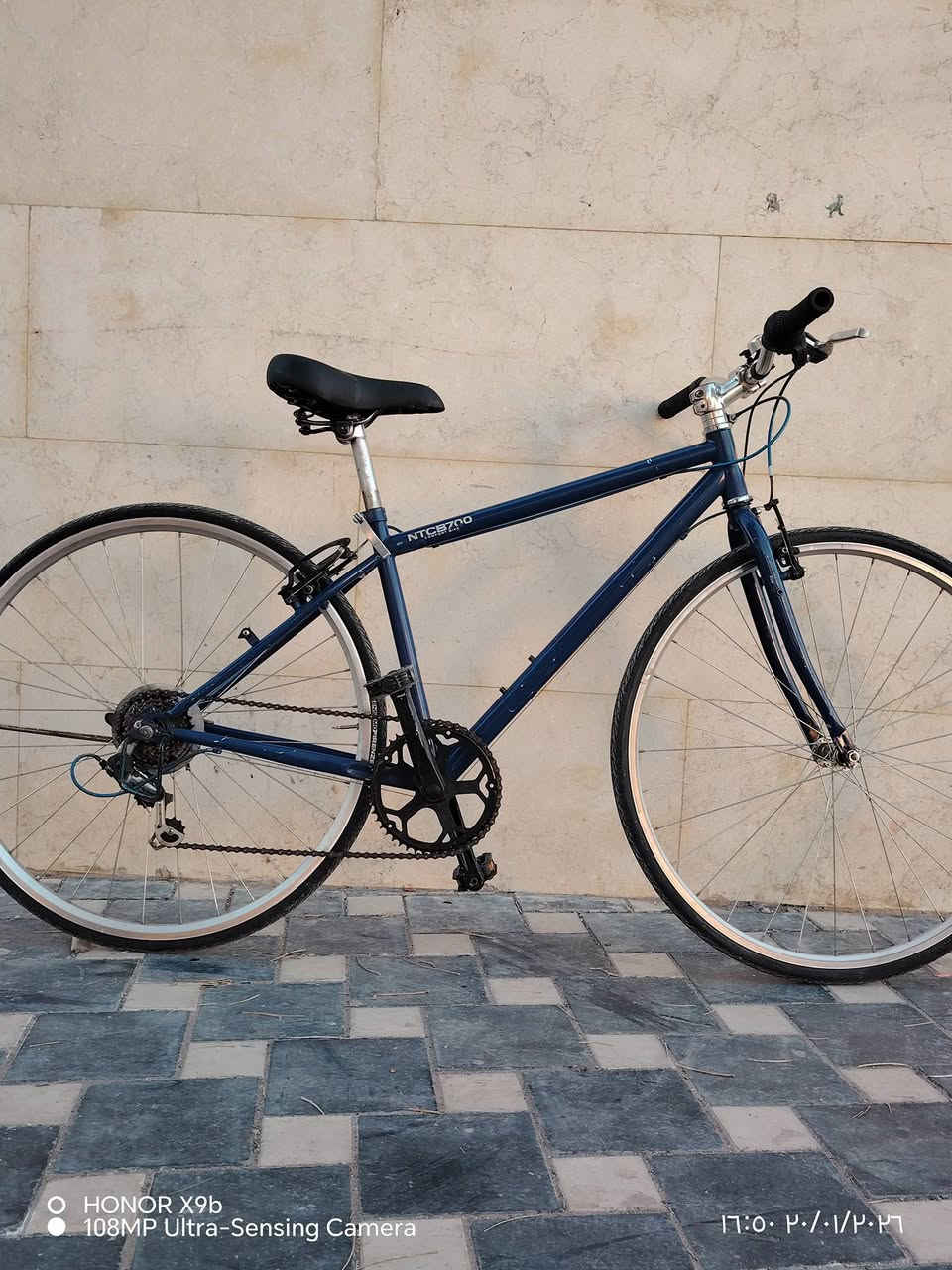 سلام عليكم 
متاح بايك c700 من ماركة NTCB700
 المعروفة
البايك كسر حاويه 
ويالة المنيوم طبقتين
حجم 28
البايك ريشة
كير سستم شيمانو تورني 
سستم بركات بل مكان
كامل مكمل جاهز 
السعر 100 وبي مجال 
مكاني بغداد الاعضمية 
للي حاب ايراسني خاص ويدلل 
او ستفسار ***********
