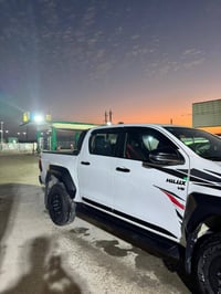 بيكم فول ويل 6سلندر GRموديل 2024  رقم بغداد الجديد وبيه بس الباب الخلف...