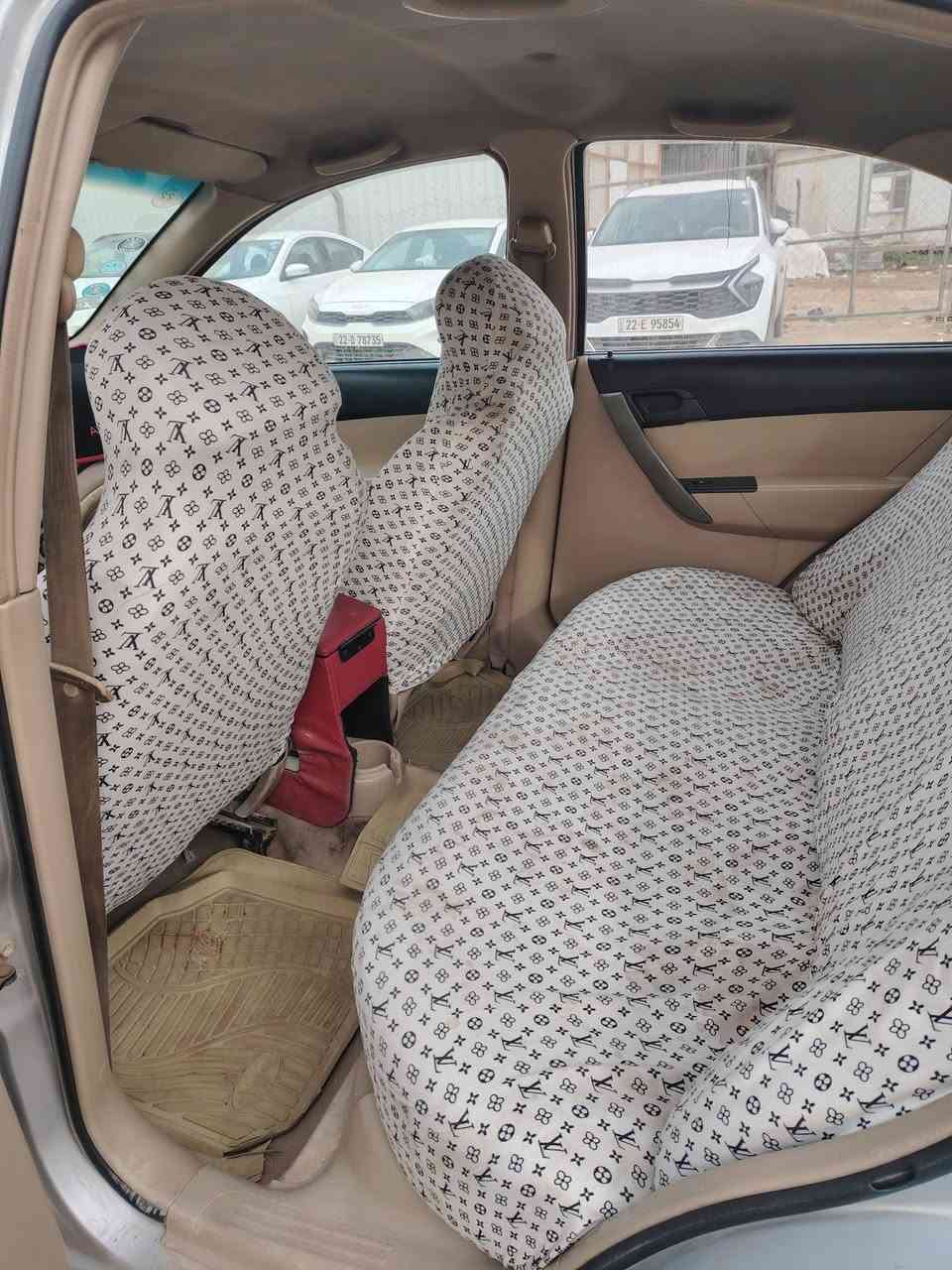 سياره افيو مفتوح 1400 لبيع موديل 2009 رقم نجف مكانها نجف بسمي السعر 67 وبيها مجال بيها قطعه جاملو الامامي جهة السايق وصبغ داير للاستفسار الاتصال على الرقم التالي ***********
