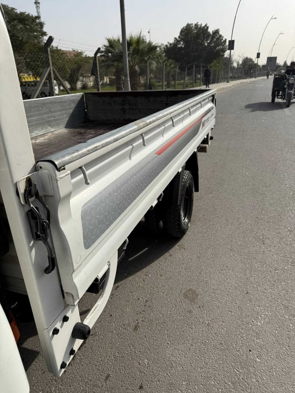 سلام عليكم سياره كيا نثيه للبيع مديل 2017 مكفوله بسمي تحويل ثاني يوم بكاني بغداد ***********
