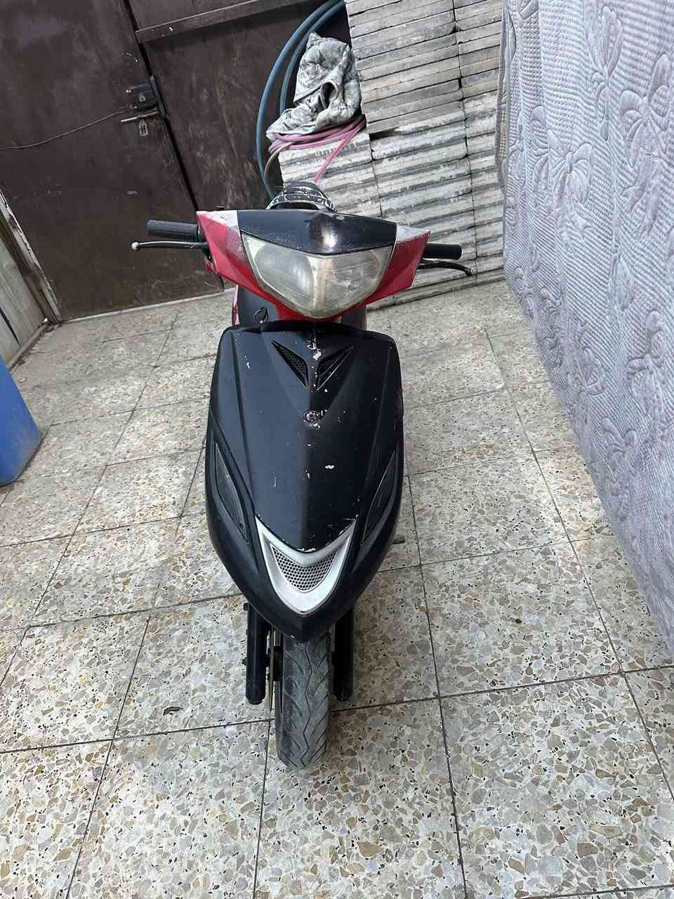 السلام عليكم دراجه 140 نظيفة جدا كهربائيات كله شغاله سلف هندر باتري جديد تايرات نظيفات مابيه نقص العنوان شهداء البياع الاستفسار ***********
