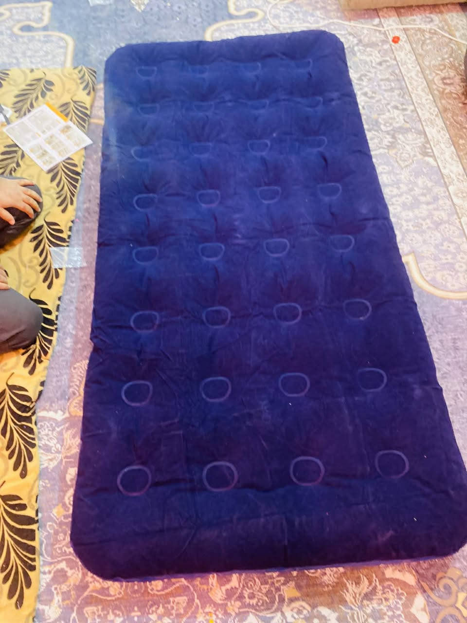 سلام عليكم
فرشة نفخ مفردة  قابلة للنفخ 
تصميم متين وقوي 
👈ملمس مخملي ناعم .
👈الجزء العلوي مضاء للماء .
👈مناسبة للاماكن الداخلية والخارجية
👈سهلة النفخ والتفريغ
👈سهلة التخزين ولا تأخذ مساحة
👈 ( فرشة سرير هوائية قابلة للنفخ )
👈مقاومة للماء تاخدها لكل مكان 
👈عملية جدا ضد التلف والتمزق خامة تقيلة
🌸 طول الفرشة 191 سم 
🌸 العرض76  سم .. السمك 22 سم
🌸 تتحمل وزن 130 كيلو سعر 30 مع توصيل


**إذا كنت صاحب هذا الإعلان وتريد حذفه لأي سبب، رجاءا أرسل رسالة إلى الدعم الفني**