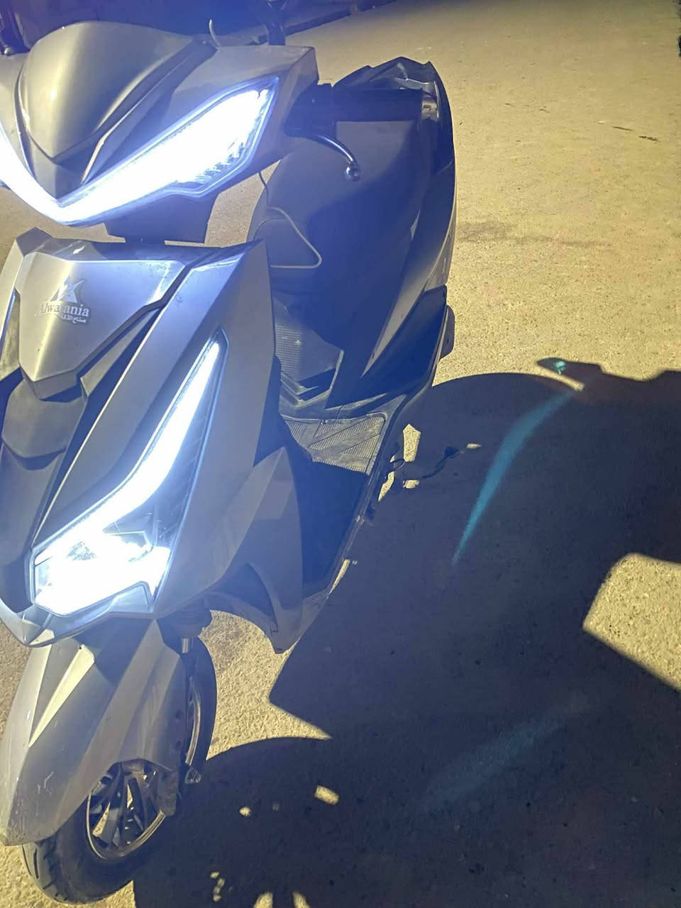 ماطور الوطنيه للبيع 
مواصفات 
ست باتريات دبل دبل ٣٢AM*٧٢v
لايت عالي ناصي 
اشاره يمين واشاره يسار 
ثلاث سرعات 
مكان يوسبي شحن 
نضام رجوع لخلف 
ماطور جديد مصارله شهر يمي 
لسعر والاستفسار واتساب 
***********
(ملاحضه) يرهم مراوس بايراني +فرق
