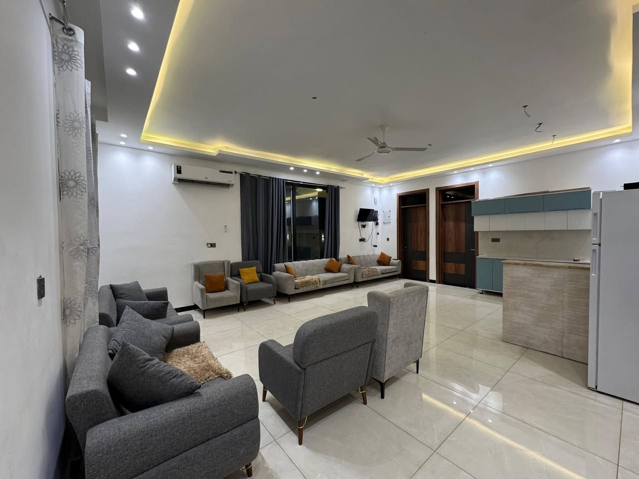 السلام عليكم متوفره مزرعه الايجار الدوره البوعيثه سعر مناسب وموثقه بتطبيق اجرلي والاستفسار والحجوزات هذا الرقم ***********
