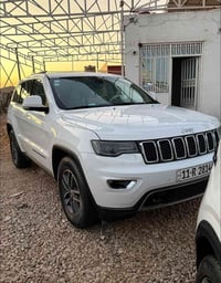 معرض الخليج لتجارة السيارت الحذيثة 💙       جيب لاريدو 2018 خليجي كفاله...