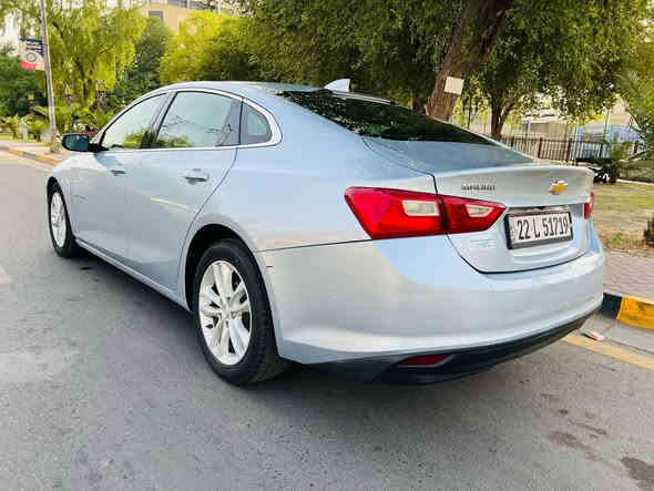 ماليبو للبيع 
موديل 2018 
ماشيه 110
كير اي تي 
رقم اربيل تحويل مباشر 
جاهزه من كلشي 
حادث السياره بنيد صبغ فقط بدون ايرباك بدون دواخل شرط وتعديل جاملغ بارد  والصور بل منشور 
سعر 98 وبيه مجال حك الجيه 
مكان السياره بغداد السيديه 
***********
