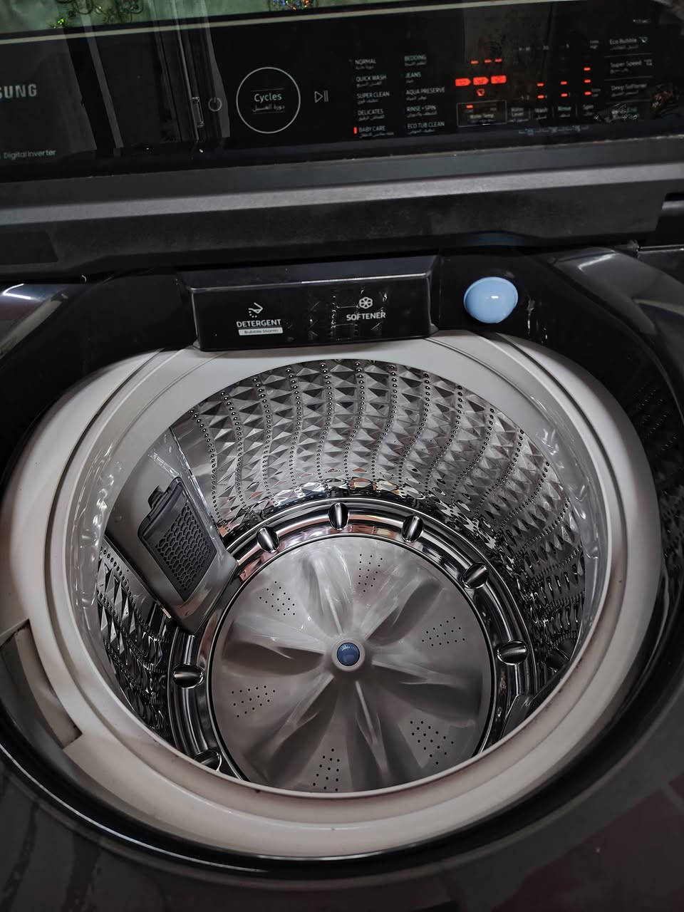 سلام عليكم.. غسالة. للبيع ب 700اوتوماتك سامسونك مثل ما موضحة بلصورة حجم 19كيلو.. اتصل على الرقم ***********..
