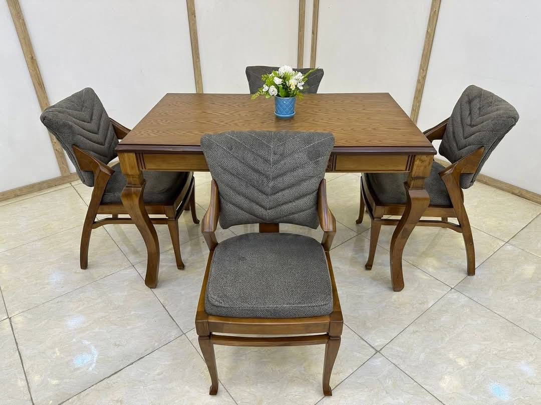 ميز طعام اربعه كرسي 
منشأ تركي 😍🇹🇷 

للحجز والاستفسار يمكنك مراسلتنا على الصفحه الرئيسيه 
وايضا يمكنك لاتصال واتساب او تصال هاتفي 📞📞
رقم الهاتف ***********

توجد خدمه توصيل كافه محافظات العراق 🚛🚛🚛🚛
