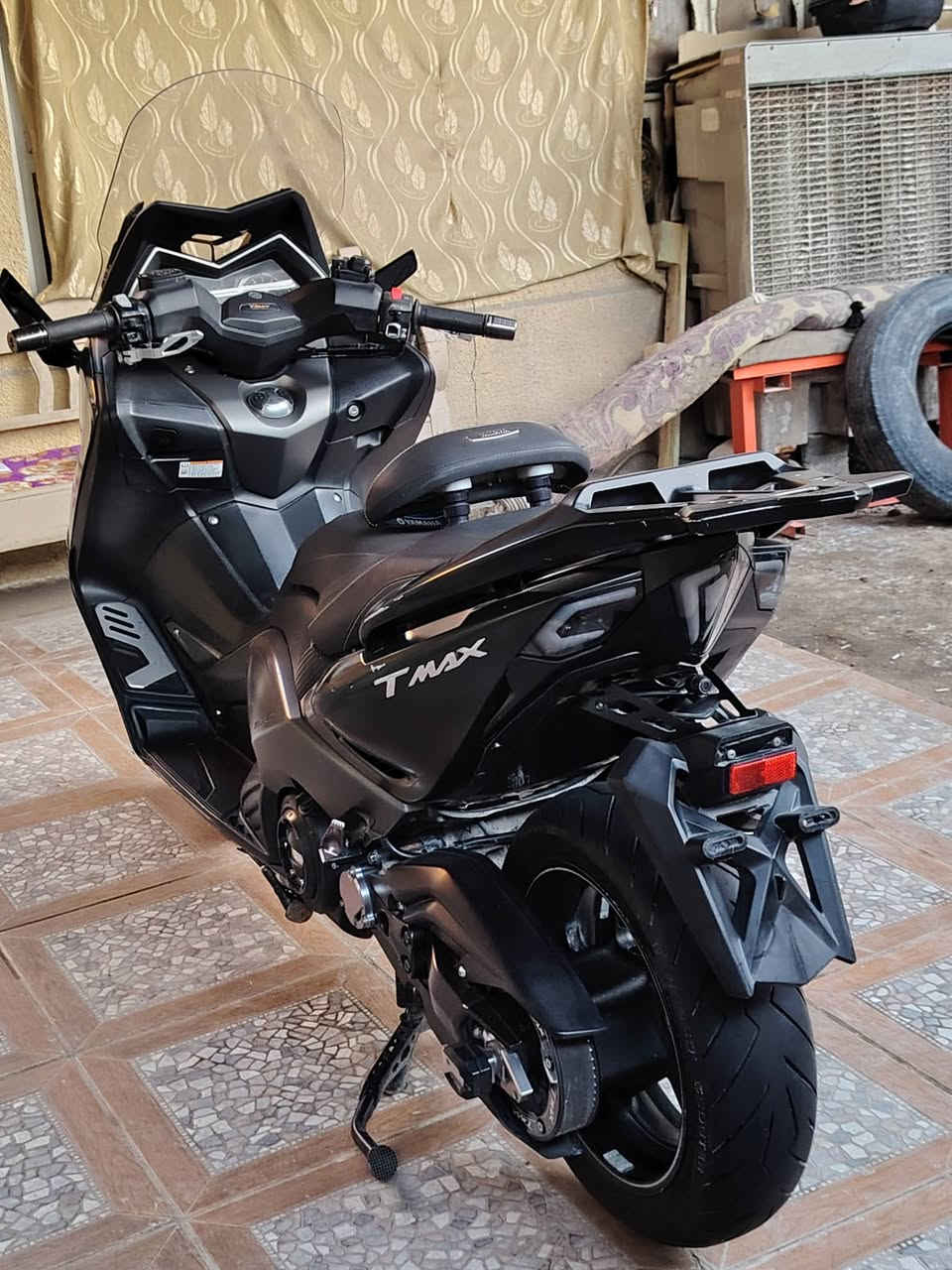 السلام عليكم
دراجه TMAX 2017
دراجة بحالت الوكاله مكفوله كفالة عامله من كلشي
فول تزويد كله اصلي اشاير شمعه +كامره اماميه خلفيه+صالنه كروم رياضيه +استرايح رياضي اصلي+طلاعت رياضي اصلي+مري رياضي اصلي+بكره قايش رياضي اصلي+يدات رياضي اصلي +تتفئه الكتروني
وبعد بيها هواي تزويد ماذكرهن موضحات بل فيديو
مكاني بغداد الزعفرانيه راقم *********** السعر 55وبيها مجال بصيط الطيبين
