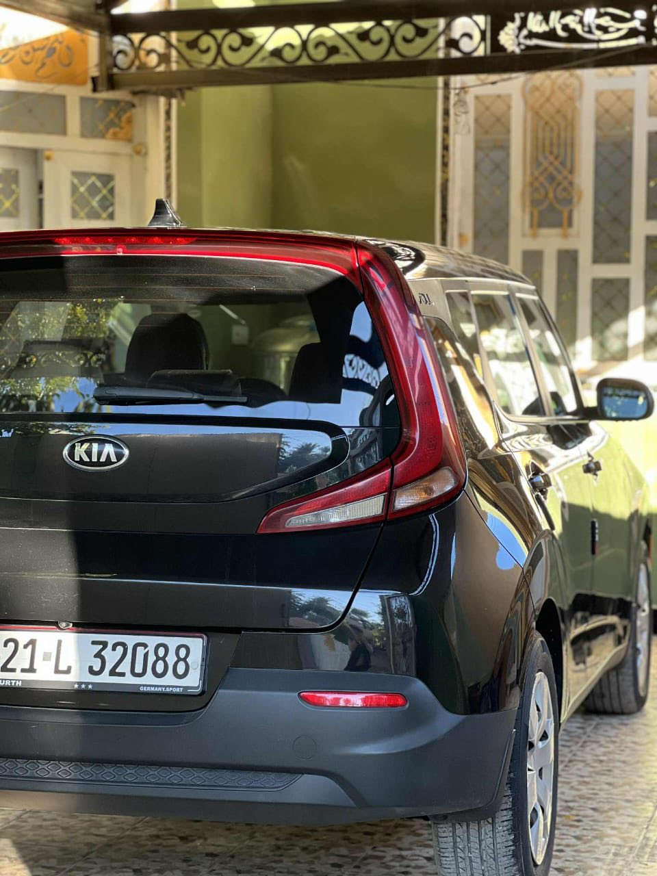 سلام عليكم
كيه صول موديل 2021 
بجم كبس بدون ايرباك بدون دواخل سياره جديده كلش 
فقط جامغ واحد اثر شخط صبخ 
رقم سنويه كله جديد لحد 2030 
تحويل وكاله حاضر 
سهر 133 بي مجال 
مكاني خانقين ديالى 
***********
