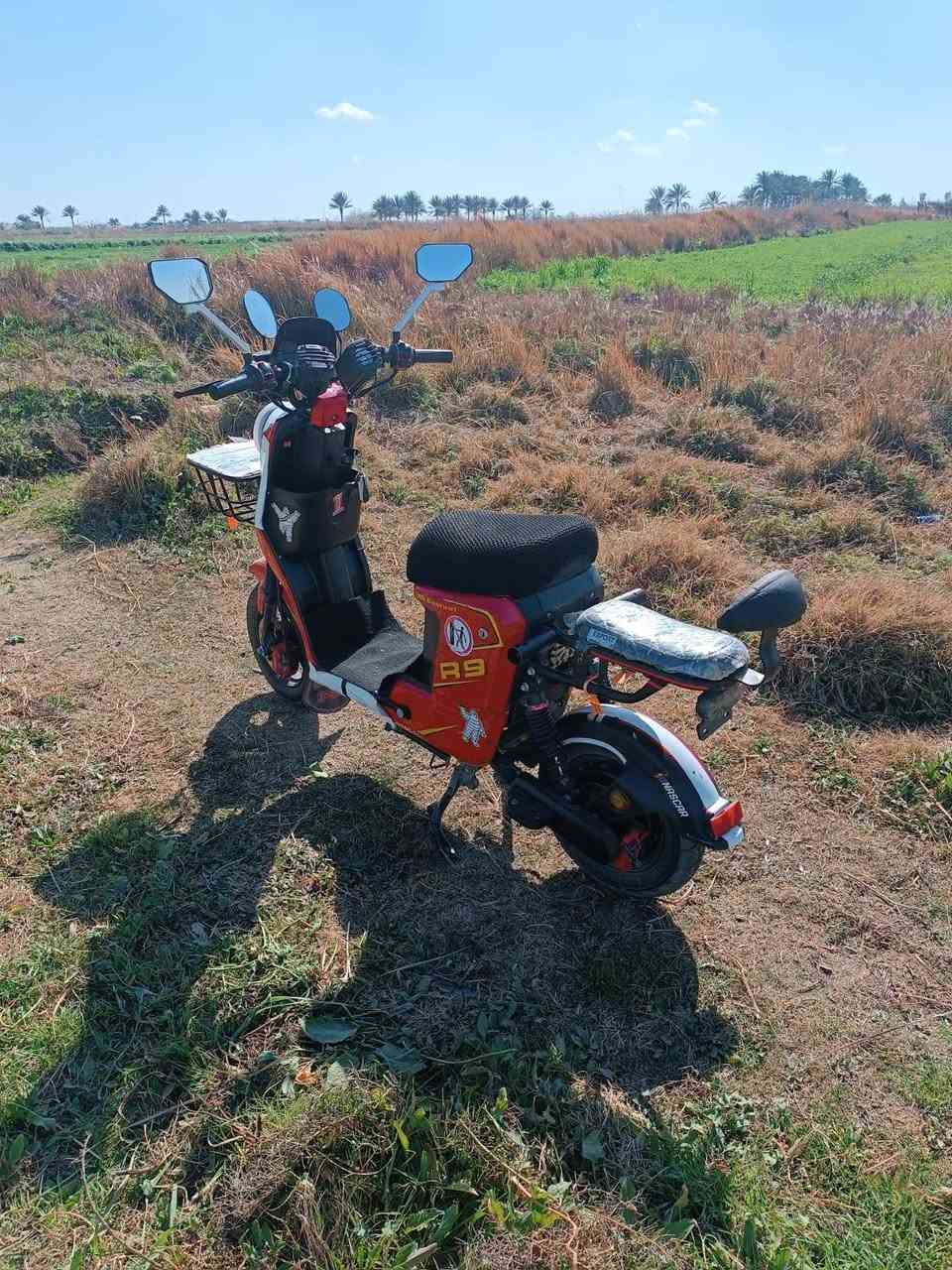 السلام عليكم بايسكل شحن للبيع R9 موديل 2025 خمس بطاريات دبل 32 أمبير السعر400 وبي مجال للاستفسار ***********
