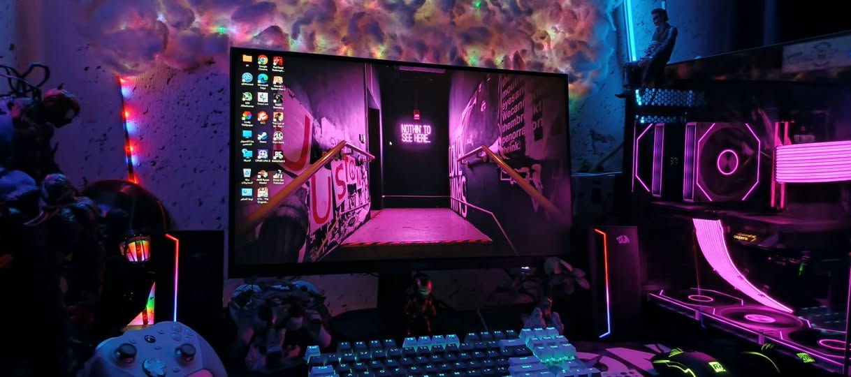 سلام عليكم pc كيمنك ومنتاج كلش قويه مستعمله اقل 8 اشهر RYZEN 5 9600x new
MB: Gigabyte B650m Elite Ax new
+Wifi6e 
Ram: Kingbang RGB 6400mhz 16x2 new

Cpucooler: deepcool ag400 digital plus new 
كارت شاشه RX9060XT8
M.2: crucial p3 plus 1tb gen4 new

Pw: Mass gaming 650w bronze 80plus new

Case: Vector towr A-RGB 7 Fan new.  مكاني كركوك ماعندي توصيل لل اسف خاص مفتوح للجميع


**إذا كنت صاحب هذا الإعلان وتريد حذفه لأي سبب، رجاءا أرسل رسالة إلى الدعم الفني**