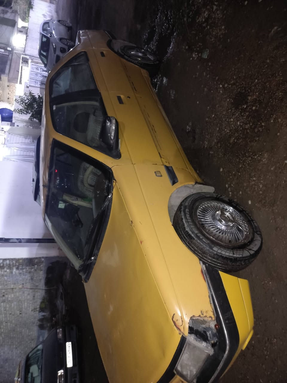 السلام عليكم بيجو روا ٢٠٠٨ نجف الماني راعيها موجود بالنجف ويحول يطلب عليها ٣اوراق غرامات ما عليها بس هيئة عليها تخم تاير باتري سلف عينة وصينية عنبار وباور بريك صلايب كاردن كله مبدلة جديد سيارة جاهزة مناقصها اي شي كبل للشارع شوكت ما تجيها نگرة بيها خيط تبخير بالمكينه التبريد جان شغال فجأة وكف سعرها قفل من الاخير ١٠ ورقات وابيع كوم حديد من ايدك للشط انطيك رقم راعيها وانته تتواصل ويا ***********
