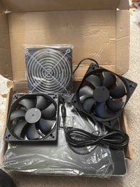 مراوح شمسية • ٢ قطع • كامل الملحقات