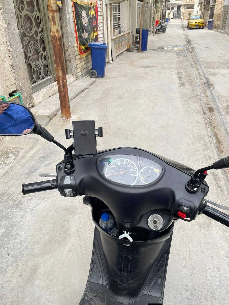 سلام عليكم شباب دراجه اكزز
للبيع مرقمه بغداد رقم جديد مميز 
دراجه كامله تايرات جدد دسكات جدد نوزل و فيتبم جدد 
دراجه كامله مابيه اي نقص 
مكاني بغداد حي تونس متواجد اتصال فقط 
***********
