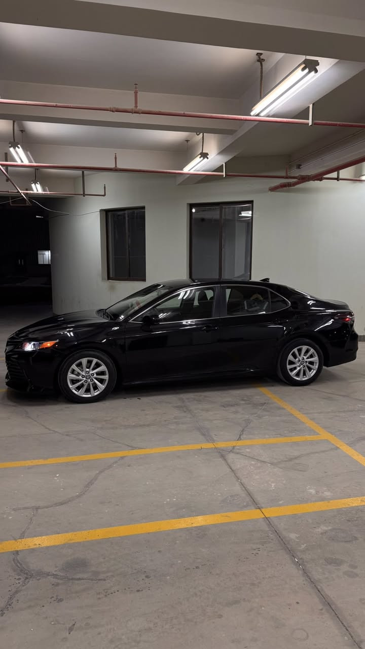 Toyota Camry 2023
Le   17000$
بدون تبديل بدونقطرة  صيغ 
بدون ايرباك بدون دواخل 
فقط تعديل بارد بالبونيد   BDR
ما ناقصها  اي شي على وضع الشركه 
صورة الحادث مُرفقه بالمنشور 
للتواصل : ***********
