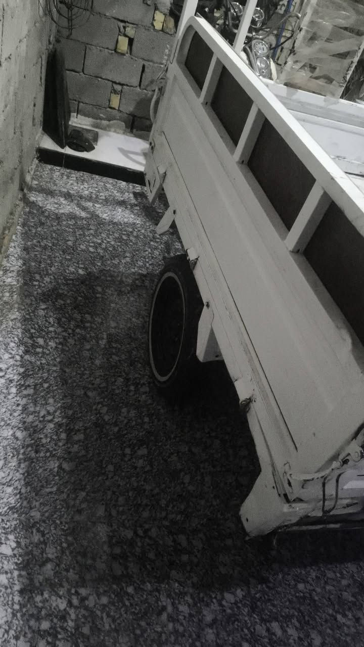 السلام عليكم ورحمه الله وبركاته شباب ستوت البيع مديل 17 شوفت عينك السعر 1500وبيه مجال بصيط ***********
