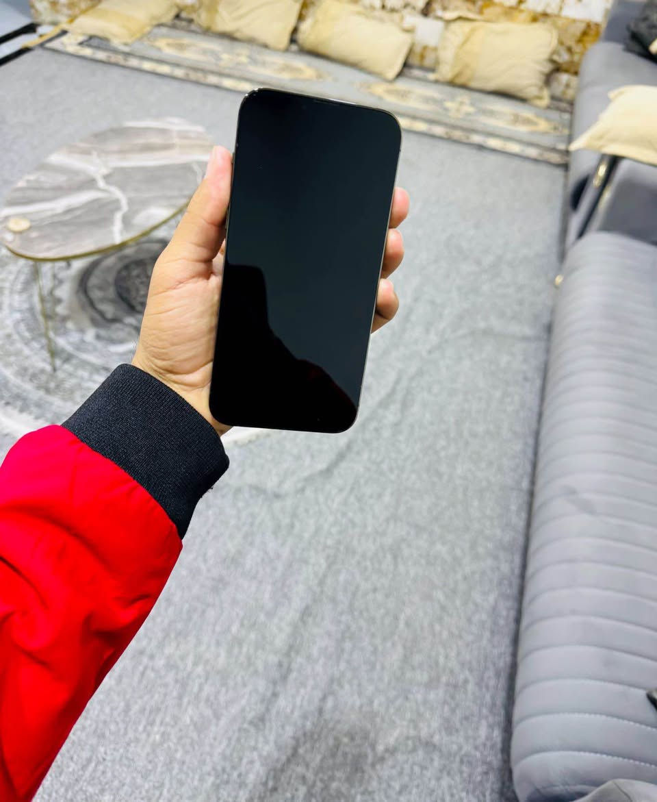 ايفون 13 برو ماكس شرق اوسط 
نظافة الي يحبها كلبك 
710 وبي مجال جدا بسيط 
*********** 
كربلاء الرجيبة 
عزيز ستور كربلاء, العراق
