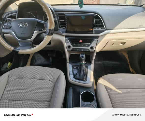 سلام عليكم
النتره هيونداي2018 أربيل 
فول مواصفات
حساس أمامي خلفي 
كامره خلفي
ثلاث وضعيات قياده 
سوبر 
محرك 2000 
كشنات خمل 
شاشه بلازما
تخم تاير جديد
ماشيه 187
مكفولة كفاله عامه
السعر 158 وبيها مجال 
الاتصال ***********
