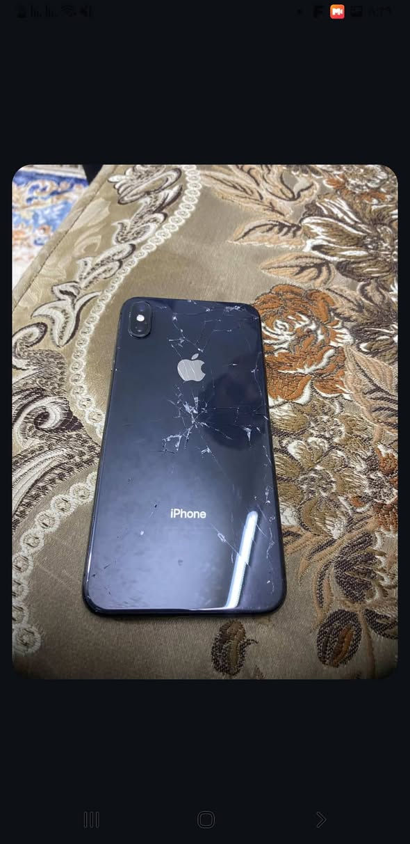 سلام عليكم
تليفون اكس ماكس
كلشي مابي نظيف فقط بطاريه مبدله 100%
والضهر بس كسر شوي 
ذاكره 64
السعر180وبي مجال 
(العنوان رئاسه المعلمين يم صيدليه ركن الرئاسه )الاتصال ***********
