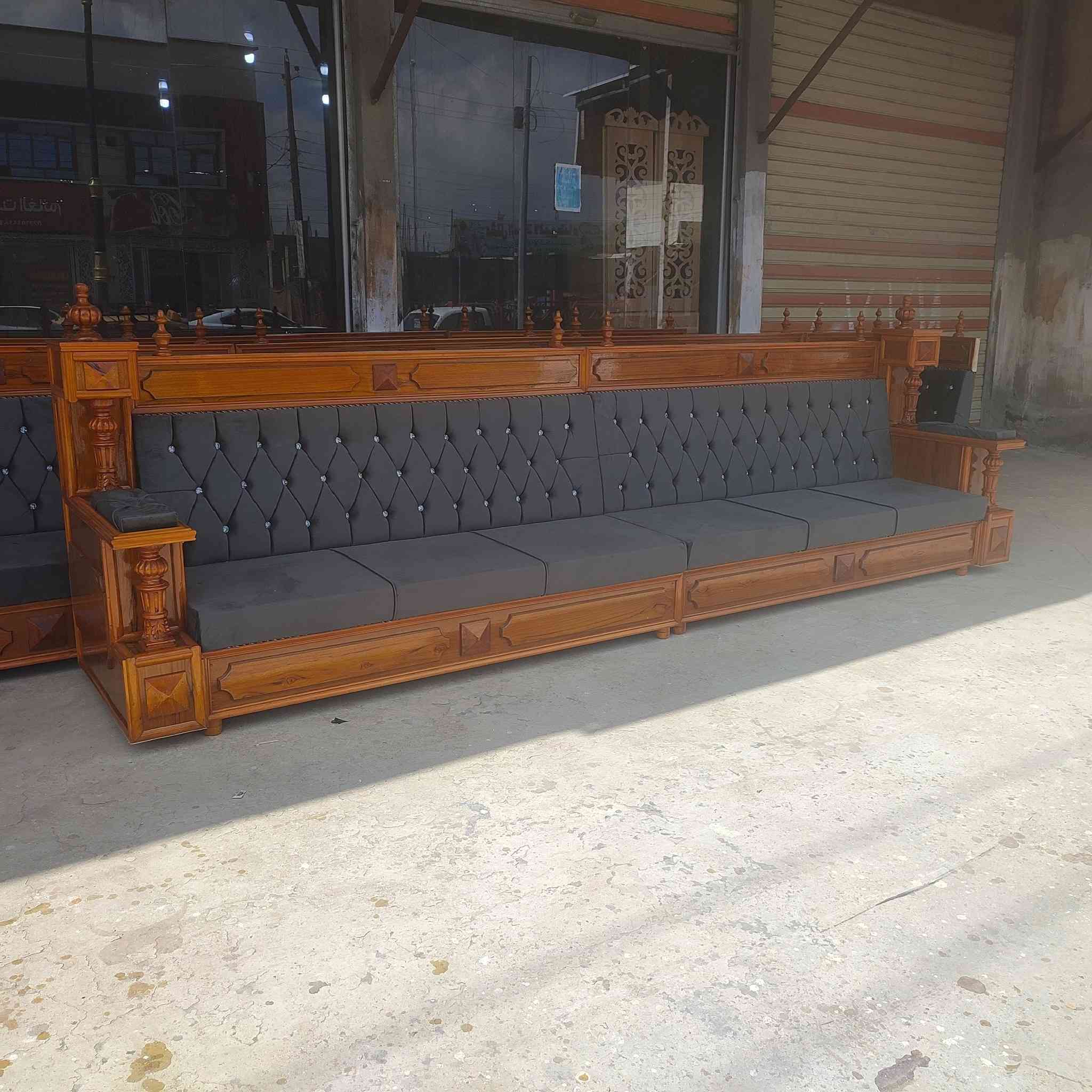 نجارة الطارق الدوشمه وفصال كافة أنواع الدواوين الملكي العادي هاتف ***********
