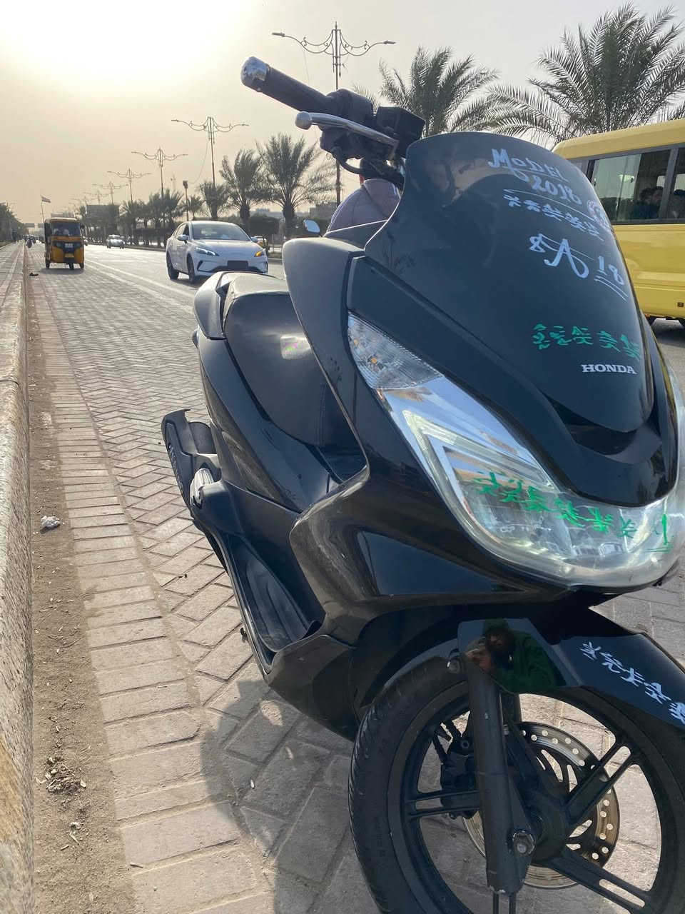 السلام عليكم
Pcx الجيل الثاني مكينة 150  دراجة كلش حلوة ما بيهة نقص 
السعر ١٧٠٠ وبيهة مجال 
بغداد العبيدي 
***********

