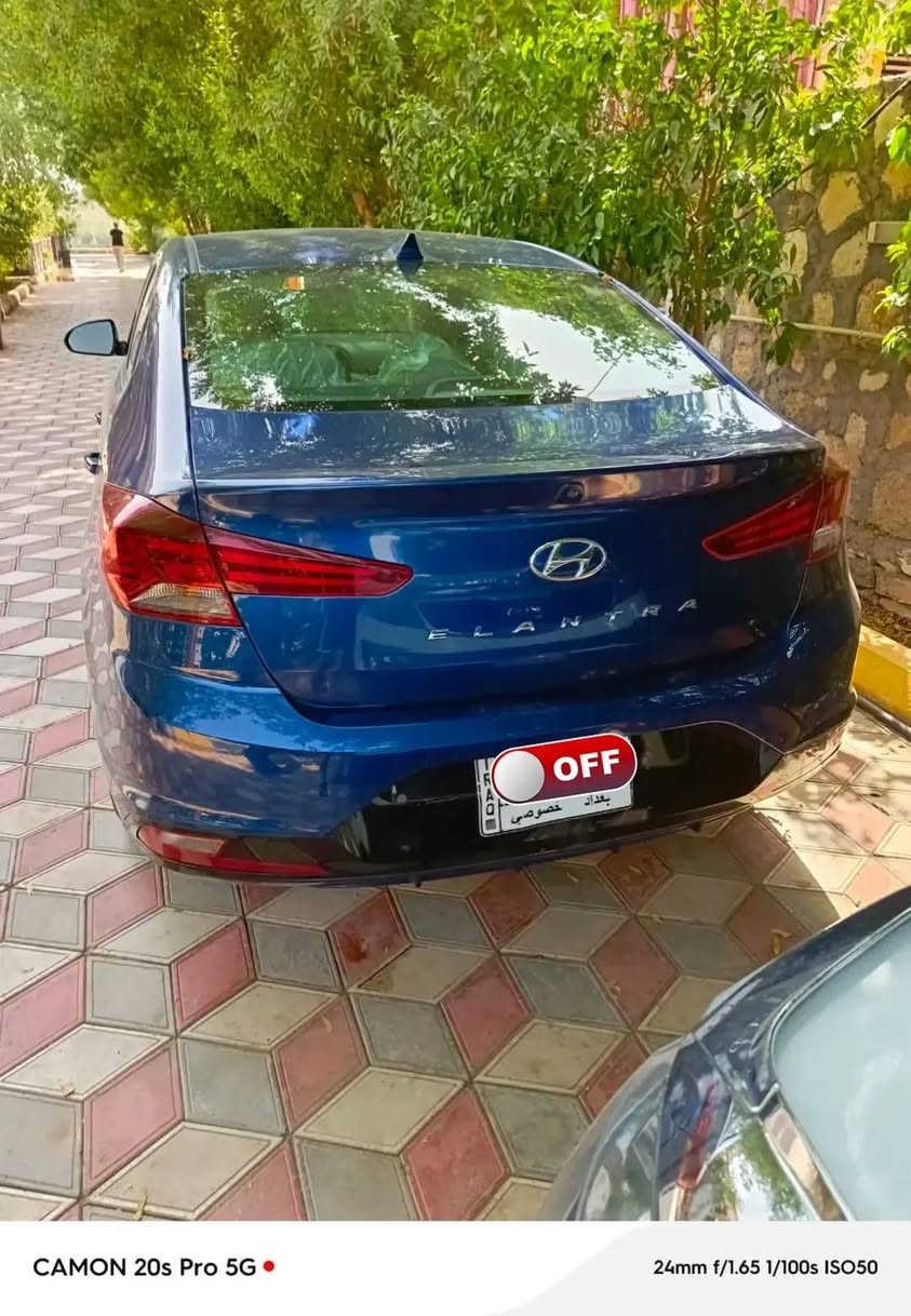 السلام عليكم ورحمة الله وبركاته
النترا موديل 2019 وراد امريكي  نص فول رقم بغداد باسمي مبدل رقمها بالانكليزي الجديد  لغاية 2030 

حادثها بامريكا فقط شباك ومقدمة البنيد بمقدار 20 سم يعني طخه بسيطه لا واصله البدن ولا لغود 6 ايرباك السياره كلهن سليمات  بيها  قطعتين صبغ البنيد وجاملغ السائق من امريكا وبيها شخط بالجاملغ الخلفي صفحة السائق مامبين الا تركز بيه والباقي مكفول السياره نظيفة جدا وكل شيء بيها شغال بعدها على وضع الشركه 3 وضعيات قيادة سبورت وعادي واقتصادي وكير عادي(S)اضافة للاوتوماتك كامره خلفية دواره رادار تصادم رادار جانبي نقطه  عمياء السياره فووول عدا الفتحه والبصمه  فقط مبدل لاستيك قبغ ولفات لان هذا استهلاكي من الحراره والباقي كير ومحرك مكفول تبريد تدفئه تحكمات كله شغال السياره محرك 2000 دوش وكير 6 نمر ATM المرغوب سبيرها مال شركه  مانازل لان السيارة ماشية فقط 37700 ميل حقيقي  السياره بانزينها كل محسن هيدروليك كير مبدل اصلي وكاله بعد 40 الف يله يتبدل ماء الراديتر مبدل الماني اصلي دينار واحد ماتخسر عليها كلها جديدة 

السعر 14200 ورقه بيها مجال للشراي اللي يريد صور الحادث مالتها ورقم الشاصي يراسلني او يتصل واني حاضر ادزه اله رقم 

الهاتف ***********
مامتواجد على الفيس بوك
