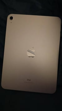 ايباد 11 جهاز جدا جديد ذاكرة ٦٤ بدون ملحقات  جهاز ضمان ويخبل السعر٣٢٥ ...