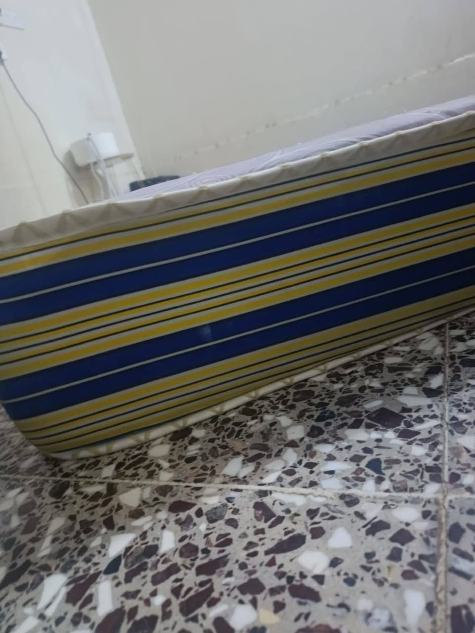 مكلفه بنشر دوشك اخوو الجديد مال جربايه عراقي سعره ٩٠ وبي مجال قليل ***********

