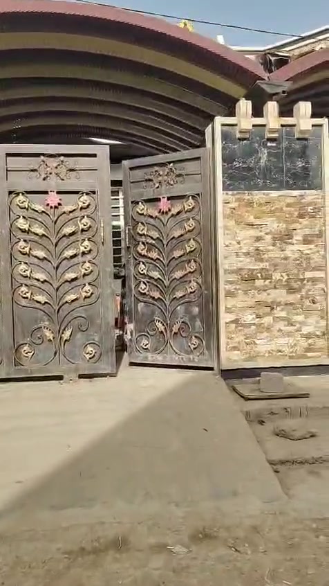 السلام عليكم مشتملين للبيع المساحه240ثنينهن كاطون الرحمه طابو السعر جدا مناسب للاستفسار ***********
