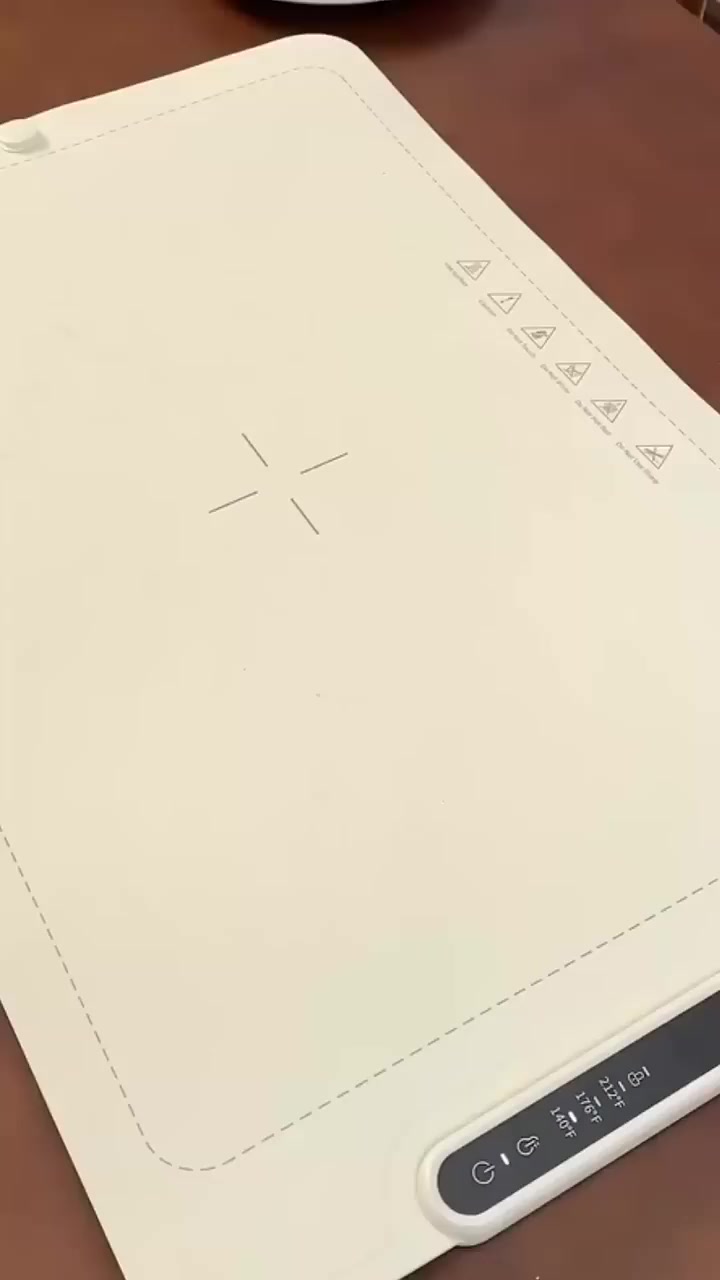 توفرت من جديد فرشة تسخين كهربائية متعددة الاستخدام – تصميم عملي وقابل للّف 

تعاني من برودة الأكل بسرعة؟ 🍽️
هاي الفرشة الذكية تحافظ على حرارة طعامك لفترة أطول وبشكل متساوي 👌

✨ المميزات:

✔️ تسخين سريع خلال ثواني ومتوازن
✔️ تحكم بدرجات الحرارة (عدة مستويات)

✔️ قابلة للّف وسهلة التخزين
✔️ مناسبة للأواني، الصحون، أكواب القهوة، وأطباق التقديم

✔️ سطح آمن وسهل التنظيف
✔️ تصميم أنيق يليق بالمطبخ أو السفرة

✔️تبقي الأكل ساخن بدون ما ينشف
✔️قابلة للتسخين حتى 120 درجة مئوية🌡️

أخوان حرارتها جداً عاليه يعني عبالك طباخ 

للاستفسار راسلني


**إذا كنت صاحب هذا الإعلان وتريد حذفه لأي سبب، رجاءا أرسل رسالة إلى الدعم الفني**