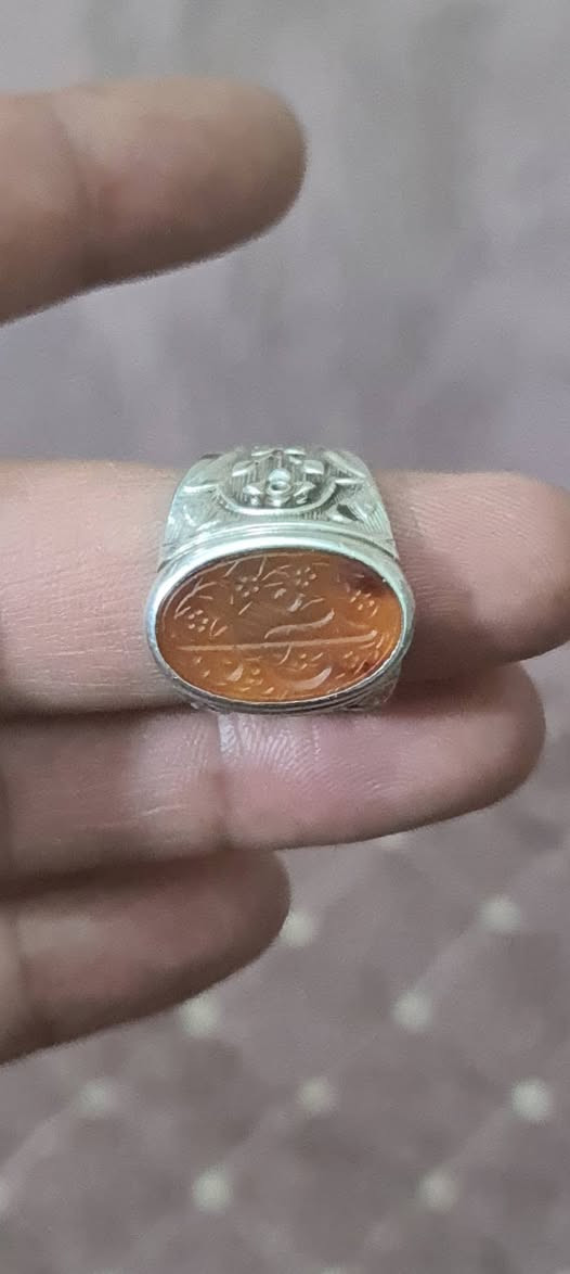 عقيق يماني زعفران قديم حجر وخط صياغة الحاج طالب ابو مشتاق


**إذا كنت صاحب هذا الإعلان وتريد حذفه لأي سبب، رجاءا أرسل رسالة إلى الدعم الفني**