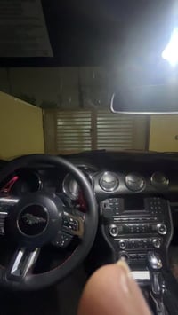 موستنك 2015 V6 للبيع مكفوله كفاله عااامه  حتى الدعاميات مكفوله من الصب...