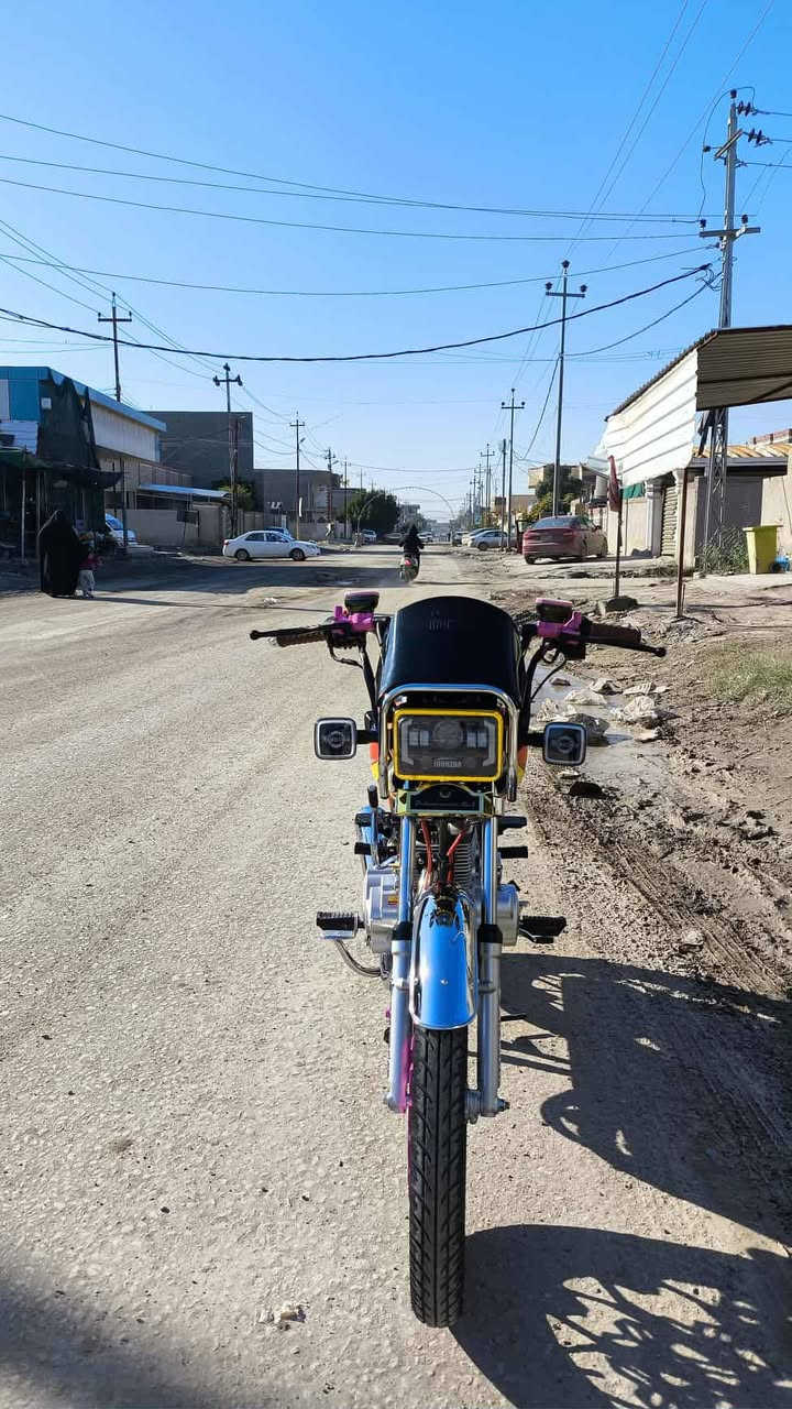 سيفان 2025 لون برتقالي سنويه 2025 تنتهي 2030 موديله مذكور بلسنويه 2015رقم بابل انكليزي بسم مجمع السلامي السعر 1350وبيها مجال مكاني بابل الحله بكرلي الرقم ***********
