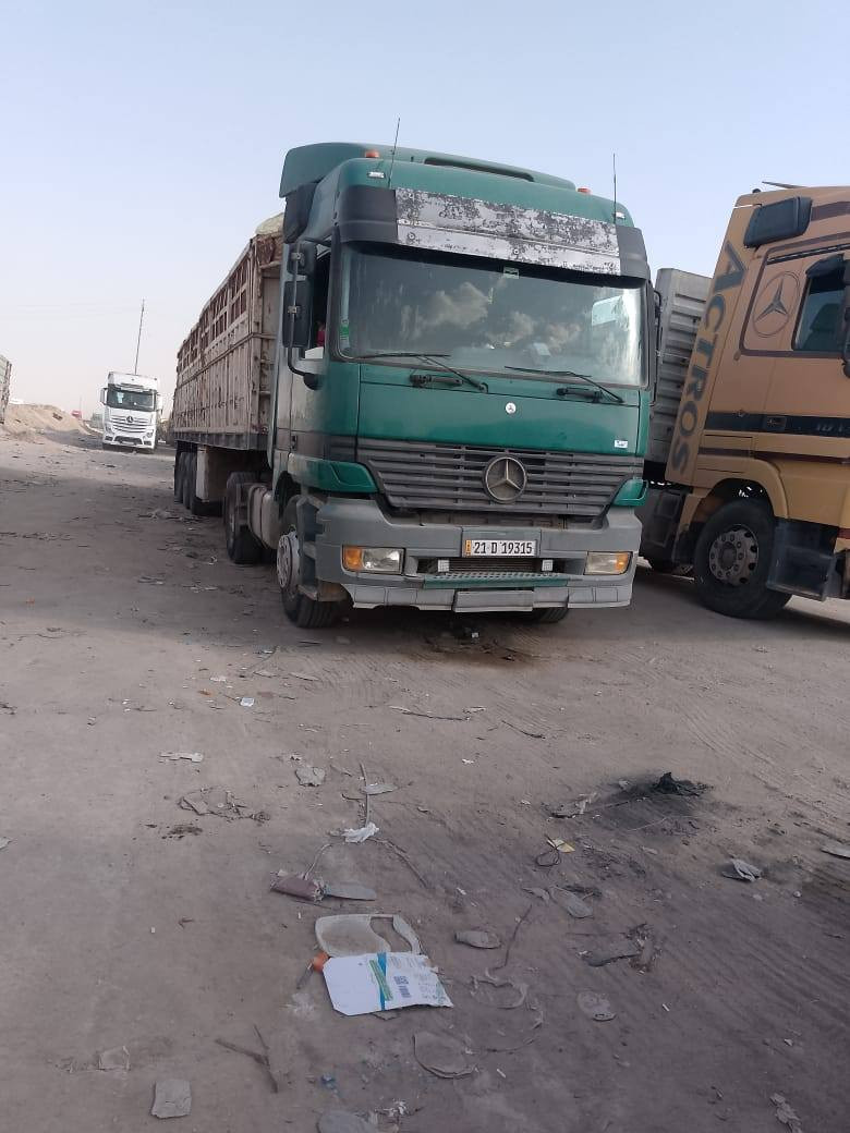 اكتروز 2001حجم 43سيارة جاهزة للعمل رقم انكليزي باسمي تخم تاير تبريد شغال راس فقط***********
