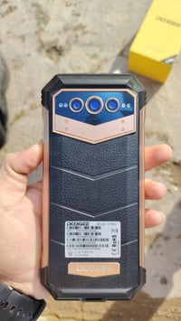 للبيع موبايل فول َمواصفات بطارية 22 الف امبير رام 20 ذاكره 256 كيكه ضد...