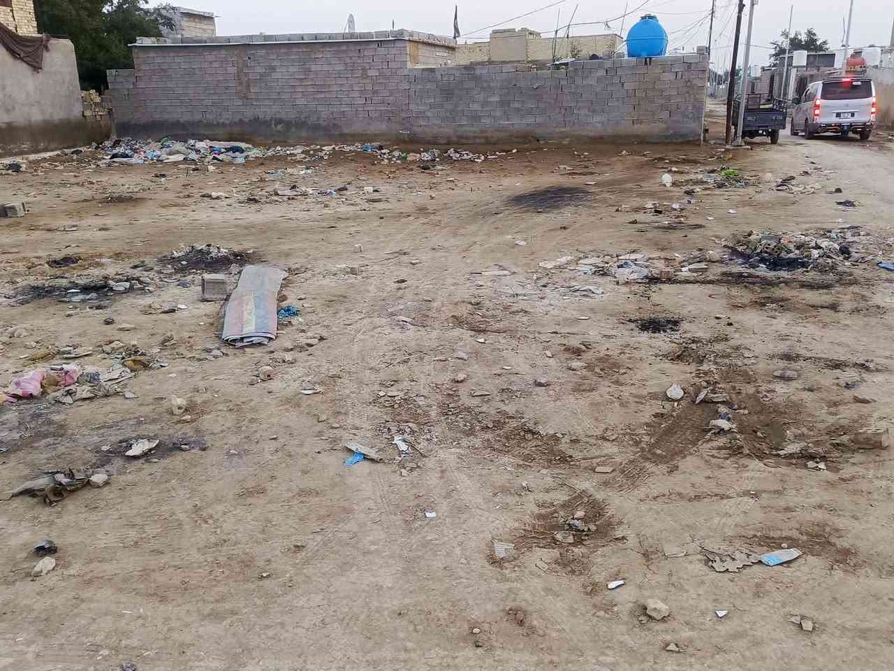 سلام عليكم عدنه قطعه أرض للبيع زراعي الدوانم شارع الجملونات المساحه 250متر القطعه ركن على شارعين كافة الخدمات مي وكهرباء ومجاري ***********
