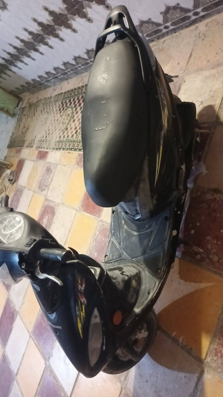 جي فور ب250وبيه مجال قليل مكان الفضليه


**إذا كنت صاحب هذا الإعلان وتريد حذفه لأي سبب، رجاءا أرسل رسالة إلى الدعم الفني**