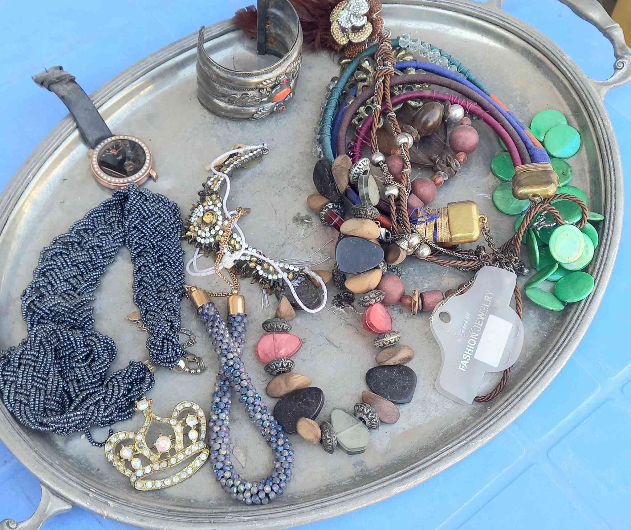 مجموعة اكسسوارات.. مع الصينية  .. للبيع


**إذا كنت صاحب هذا الإعلان وتريد حذفه لأي سبب، رجاءا أرسل رسالة إلى الدعم الفني**