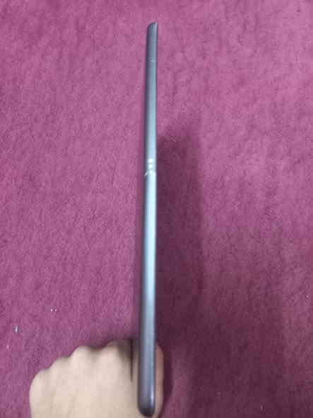 ايباد9العنوان بغداد مدينت الصدر السعر 175ال استفسار فقط رقم *********** ال ايباد سماعته ناصيه و مبدل شاشه وكلاسه
