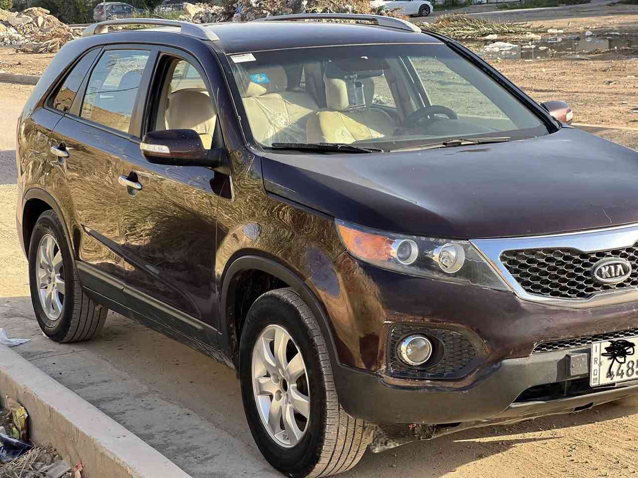 سلام عليكم للبيع سورنتو 2012 وارد امريكي سياره حادثها فقط جاملغ والبنيد والباقي مكفول ماشيه 143 مكينه 4 سلندر  رقم دولي باسمي موصفات عاديه وسياره آჂ̤ نقص مابيها كامله للخير سعرها 125 وبيها مجال قليل مكانها بابل 
***********
