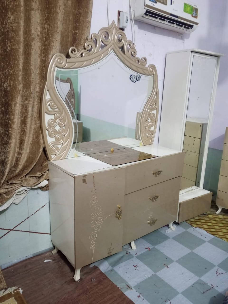 تركي 9 قطع ب400 مع النقل مجانا ***********
